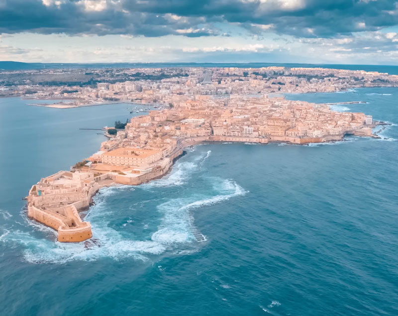 Siracusa: Una joya histórica llena de encanto y misterio