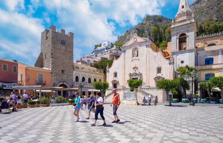 Iglesia de San Nicolás en Taormina
