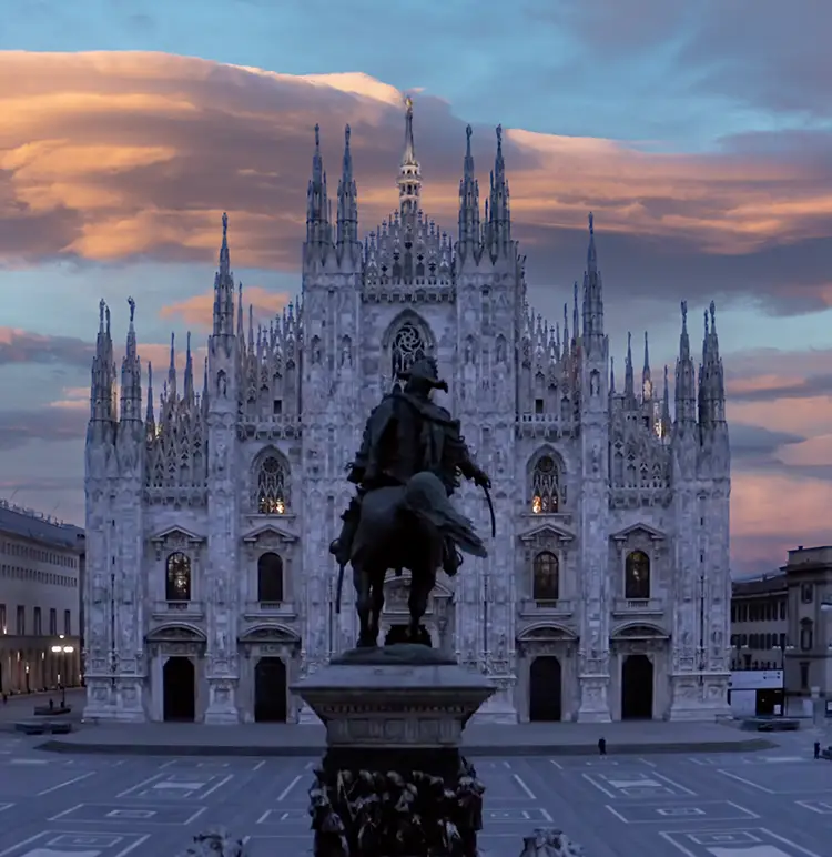 Milán, ubicada en Italia, es conocida por su moda, historia y cultura