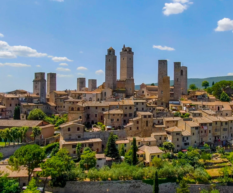 Viaja atrás en el tiempo: las torres medievales de San Gimignano te esperan
